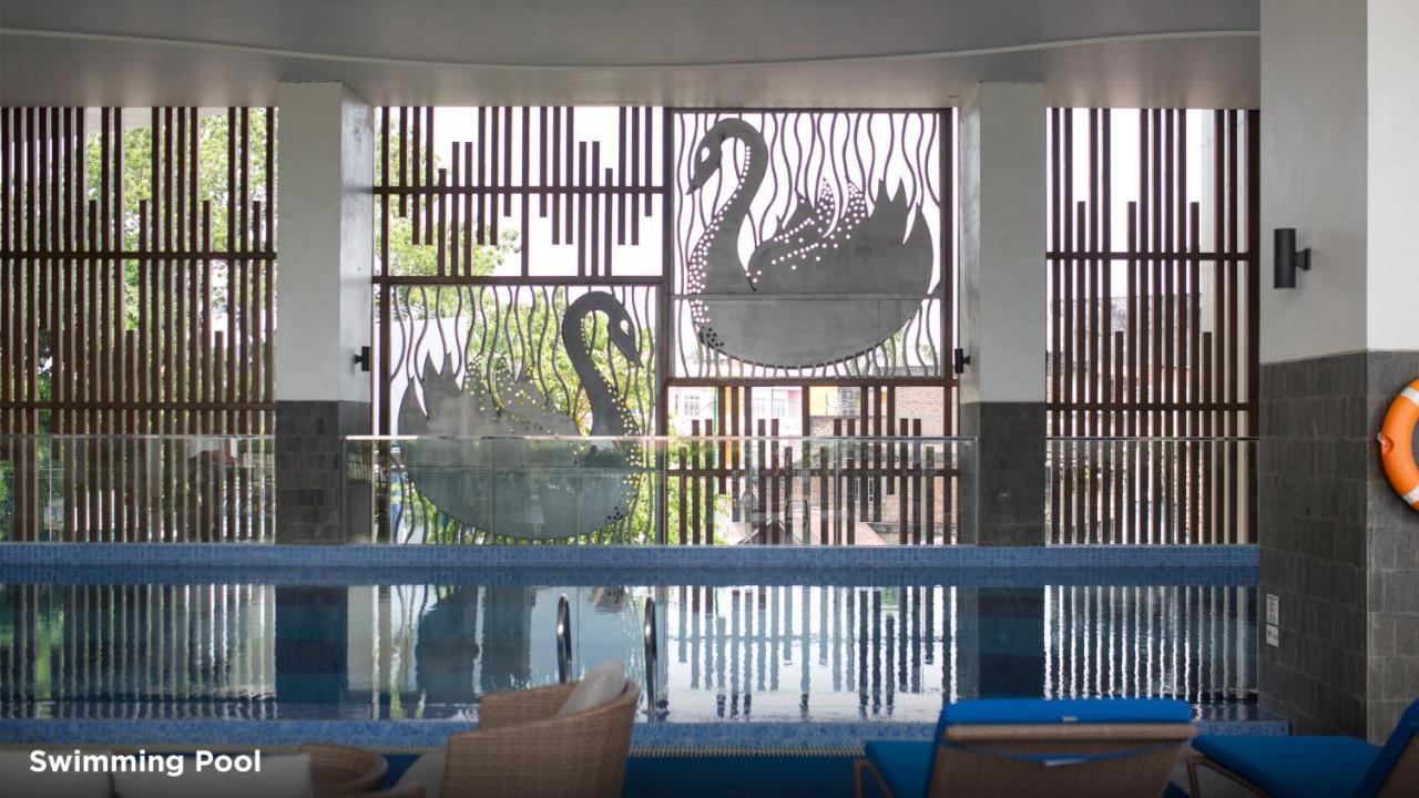 BW Luxury Hotell Jambi Exteriör bild