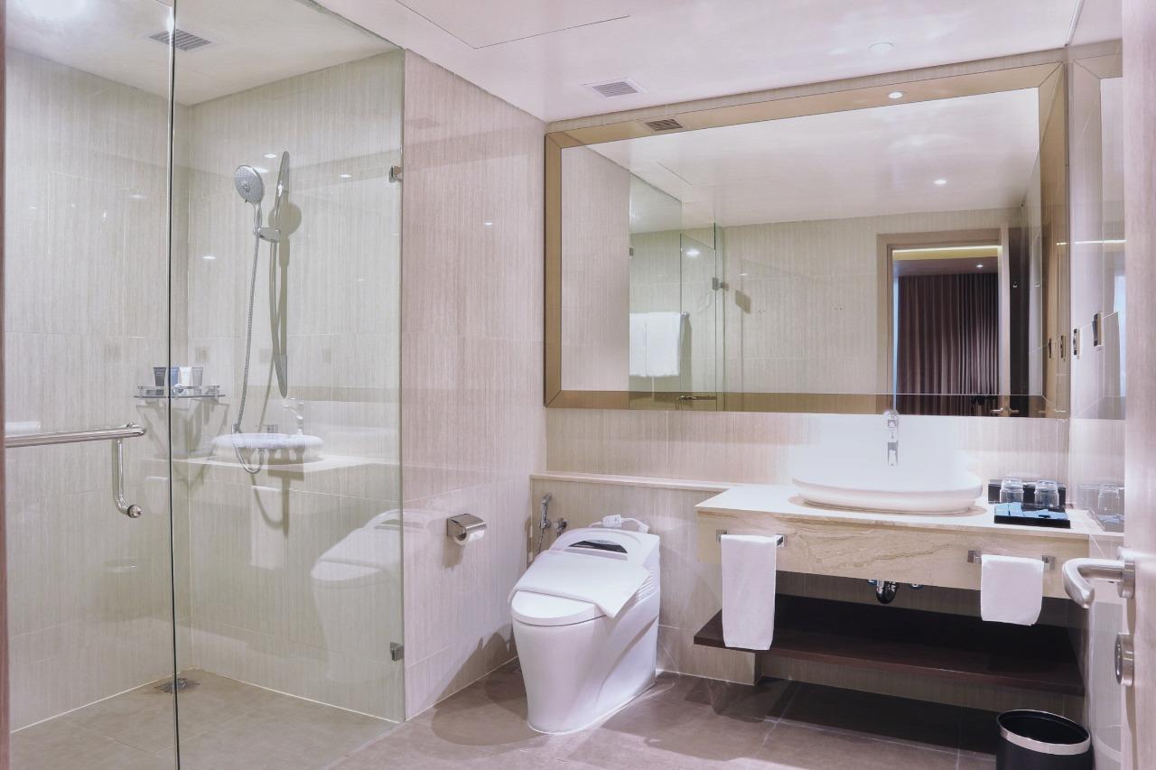 BW Luxury Hotell Jambi Exteriör bild