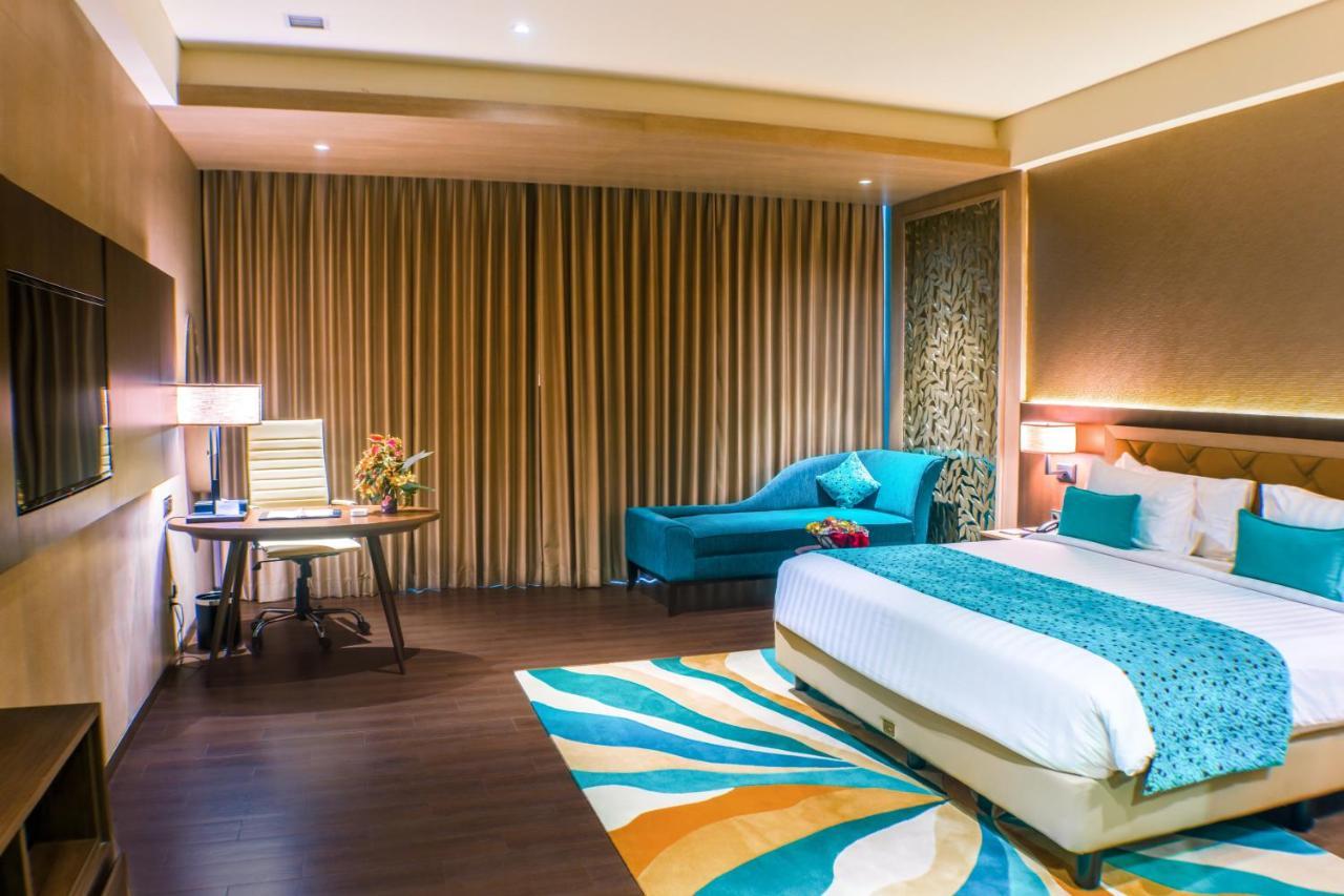 BW Luxury Hotell Jambi Exteriör bild