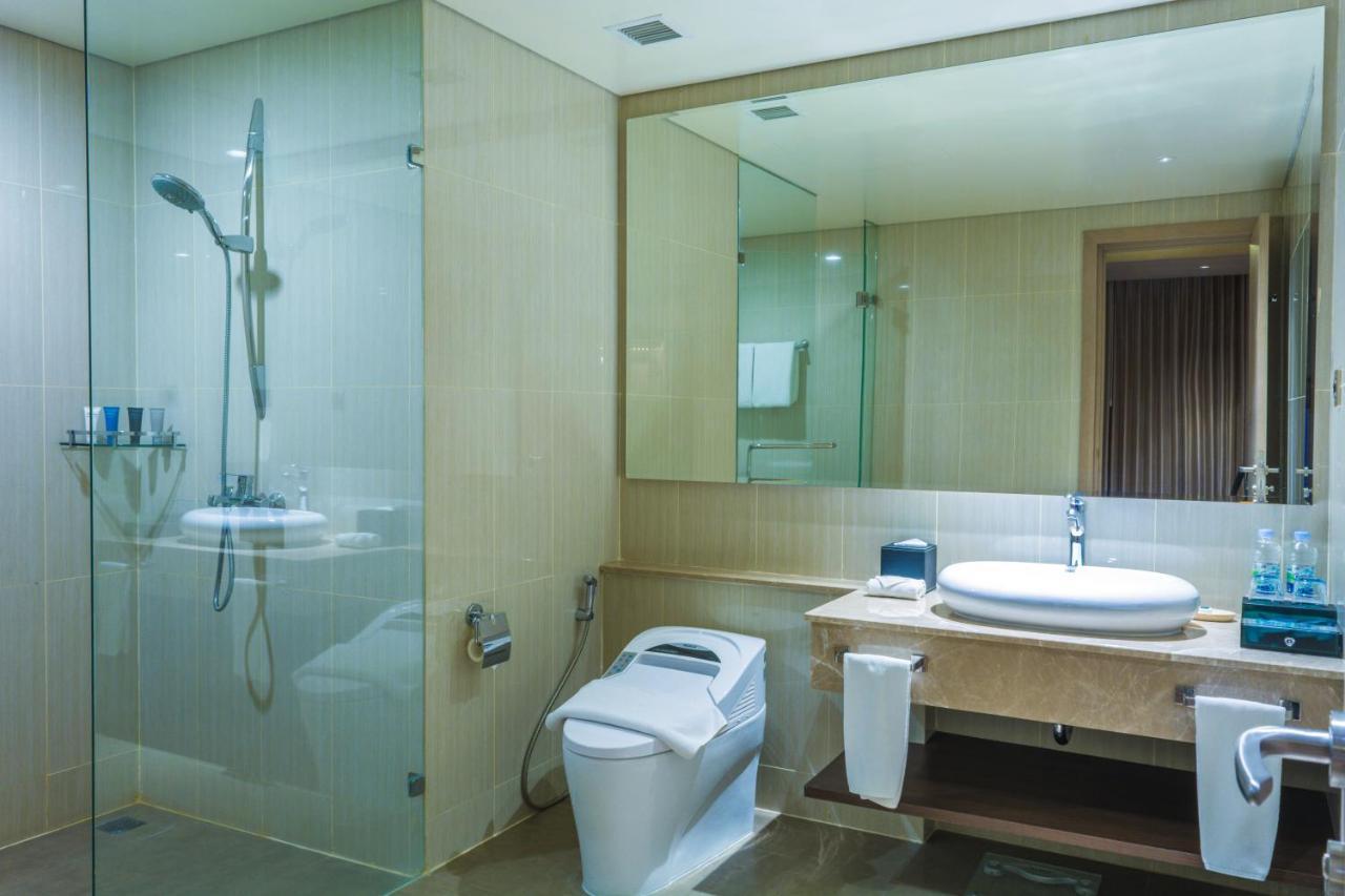 BW Luxury Hotell Jambi Exteriör bild